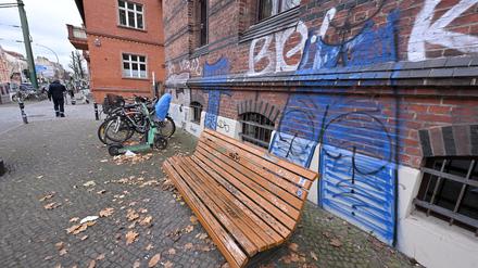 Graffiti an der Rudolf-Breitscheid-Straße: Seit Monaten ist zunehmender Vandalismus in Babelsberg ein Thema. 