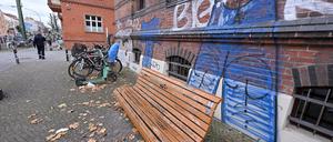 Graffiti an der Rudolf-Breitscheid-Straße: Seit Monaten ist zunehmender Vandalismus in Babelsberg ein Thema. 