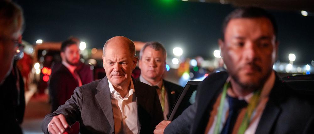 Bundeskanzler Olaf Scholz (SPD) kommt auf dem Flughafen Rio de Janeiro Antônio Carlos Jobim für den zweitägigen G20-Gipfel an.