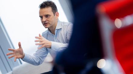 Eon-Chef Leonhard Birnbaum erhofft sich von der Politik der neuen Bundesregierung, dass Wachstum und Wettbewerbsfähigkeit eine zentrale Rolle spielen. Eon ist Deutschlands größter Energieversorger mit 14 Millionen Strom- und Gaskunden. 