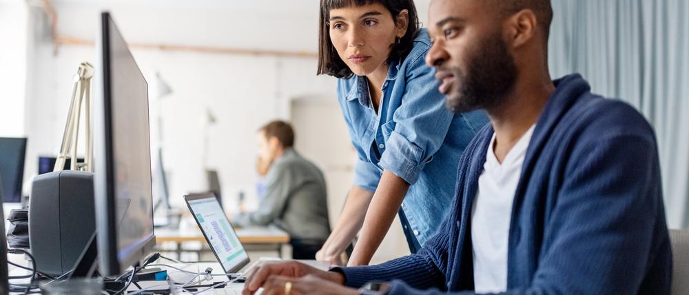 Künstliche Intelligenz und maschinelles Lernen verändern die Arbeitswelt grundlegend.