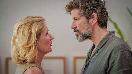 Martina (Maria Furtwängler) scheint verändert. Ehemann Andi (Pasquale Aleardi) ist misstrauisch. 