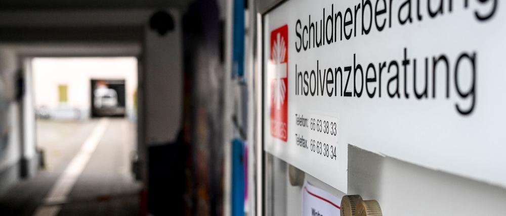 Mehr als jeder zehnte Berliner im Erwachsenenalter gilt als überschuldet. (Archivbild)