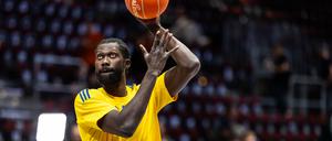 Khalifa Koumadje wechselt von Alba Berlin nach China. 