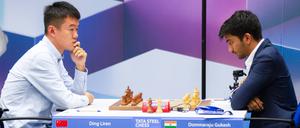 Ding Liren (China) gegen Dommaraju Gukesh (Indien) beim Tata Steel Chess Tournament 2023 in Wijk aan Zee, Niederlande