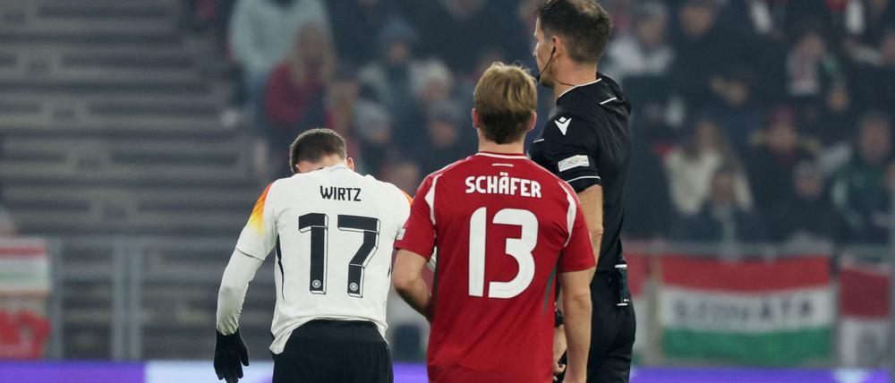 Florian Wirtz (l) verpasst das erste K.o.-Spiel in der Nations League. 