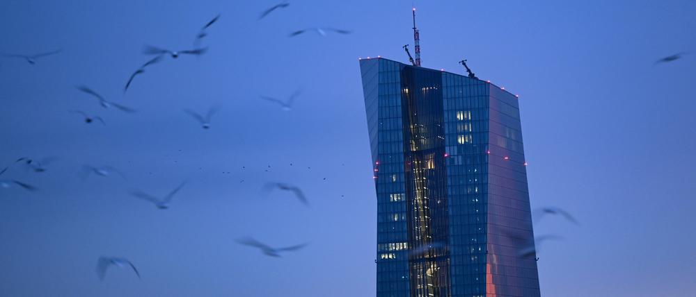 Gebäude der Europäischen Zentralbank in Frankfurt: Die Notenbanker warnen vor einem Handelskrieg.