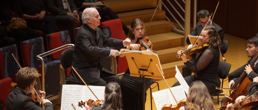 Daniel Barenboim und das Barenboim-Said-Orchester am 20.11. im Pierre Boulez Saal.