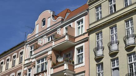 Altbauten in einer Berliner Straße. 
