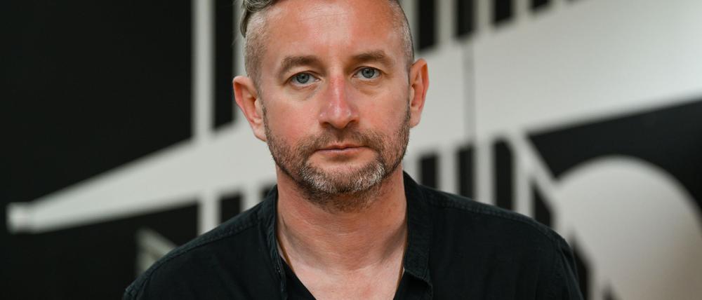 Der ukrainische Schriftsteller Serhij Zhadan macht im Krieg Radio für seine Kameraden beim Militär. (Archivbild)