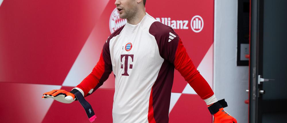 Manuel Neuer musste angeblich das Training abbrechen.