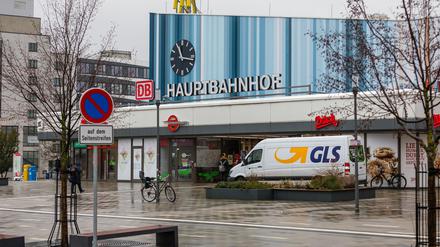 Am Hauptbahnhof in Cottbus gab es am Mittwochnachmittag erhebliche Einschränkungen im Zugverkehr. (Archivbild)