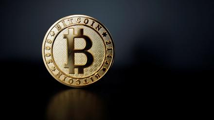 Das illustrative Foto zeigt ein Bitcoin. 