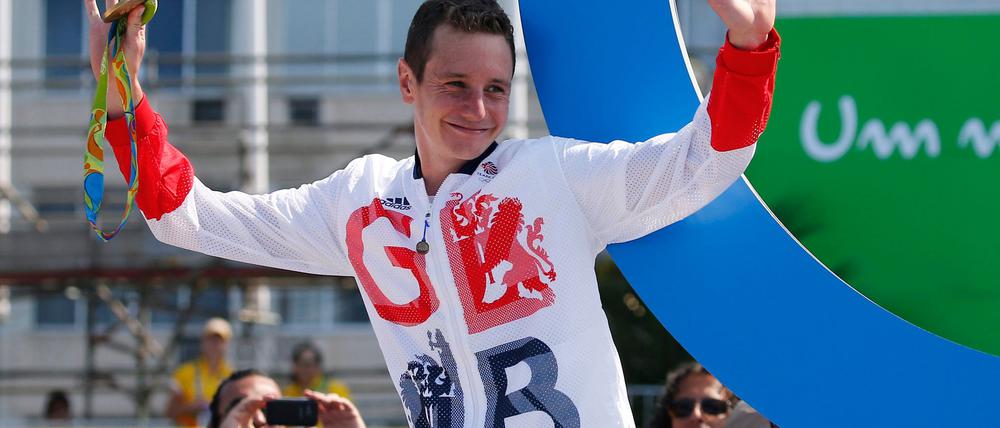 Einer seiner größten Triumphe: Alistair Brownlee nach dem Olympiasieg in Rio 2016.
