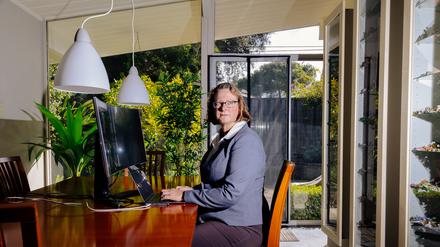 Elisabeth Bik spürt manipulierte Bilder in Studien auf.