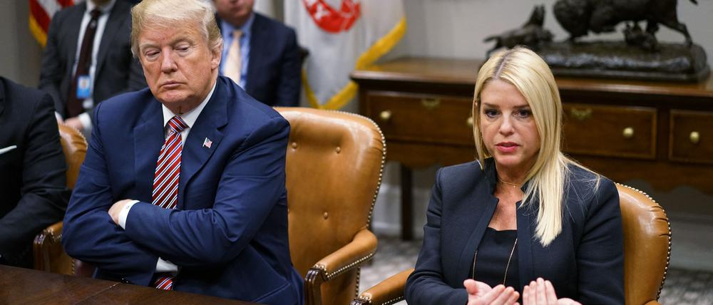 Donald Trump und die ehemalige Generalstaatsanwältin von Florida, Pam Bondi.