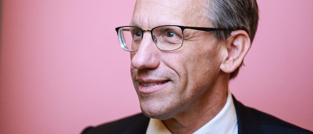 Jörg Kukies: Der neue deutsche Finanzminister sieht im Interview mit dem Handelsblatt durchaus positive Folgen der Schuldenbremse und fordert eine „moderate Reform“.