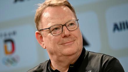 Torsten Burmester kandidiert als Oberbürgermeister der Stadt Köln und wird als Vorstandsvorsitzender des Deutschen Olympischen Sportbundes abgelöst.