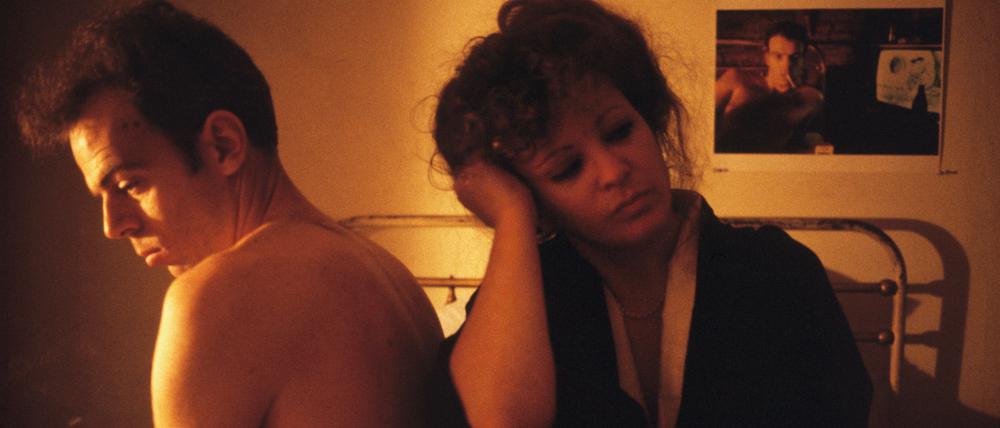 Brian und Nan im Kimono, von 1983. Fotografie aus der Serie „The Ballad of Sexual Dependency”.