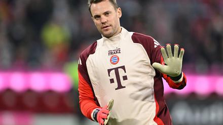 Manuel Neuer ist gegen den FC Augsburg dabei.