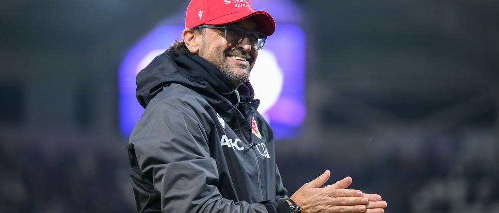 Dürfte sich freuen: Energie-Trainer Wollitz.