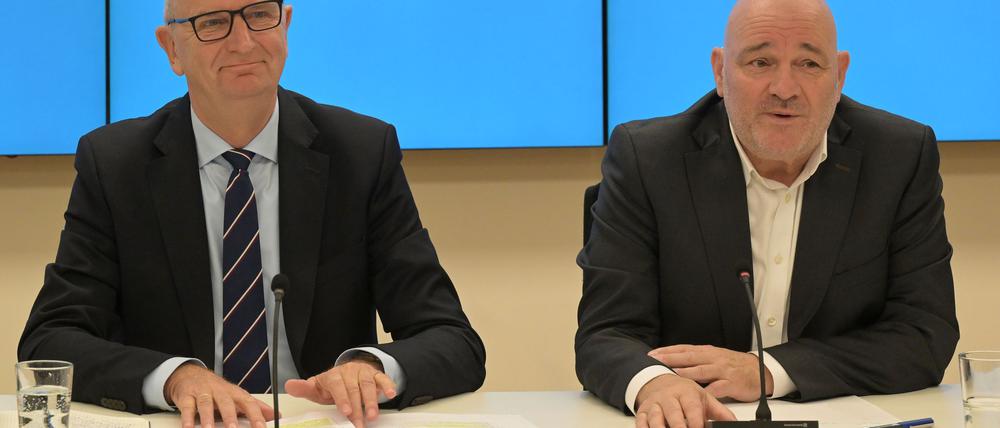 Brandenburgs BSW-Landeschef Robert Crumbach (r) hält das Vorgehen von Ministerpräsident Dietmar Woidke im Bundesrat für richtig (Archivbild).