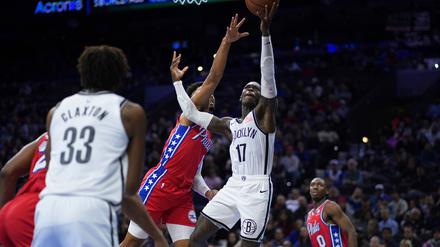 Dennis Schröder blieb in Philadelphia weitestgehend blass.