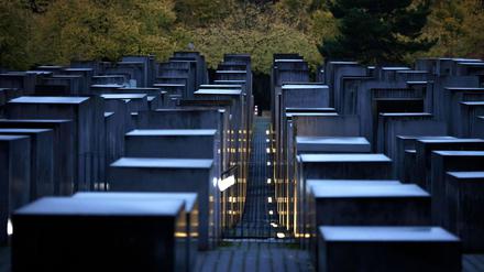 In einem Gästebuch des Holocaust-Mahnmals soll ein Mann gegen Juden gehetzt haben. (Archivbild) 