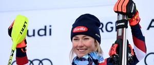 99 Siege. Mikaela Shiffrin feiert.
