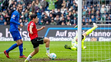Lee gelingt gegen Darmstadt der Ausgleich.
