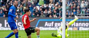 Lee gelingt gegen Darmstadt der Ausgleich.
