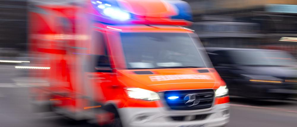 Ein Rettungswagen im Einsatz. (Symbolbild)