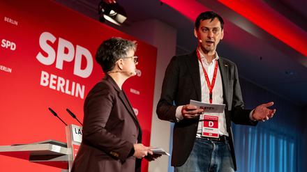 SPD-Landeschefduo: Neuköllns Bezirksbürgermeister Martin Hikel und Nicola Böcker-Giannini.