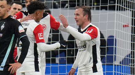 Eintracht Frankfurt bleibt dank eines Treffers von Mario Götze in der Bundesliga auf Erfolgskurs.