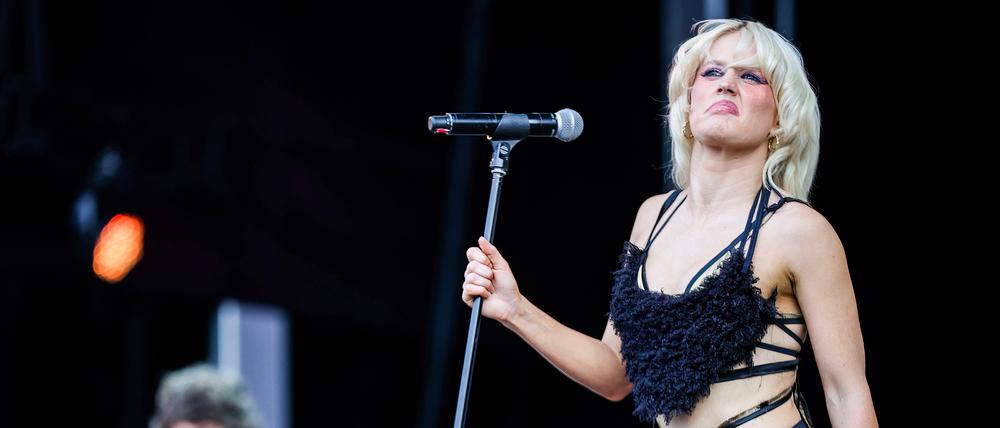 Sängerin Amy Taylor mit ihrer Band Amyl and the Sniffers bei einem Auftritt in Portugal in diesem Jahr.