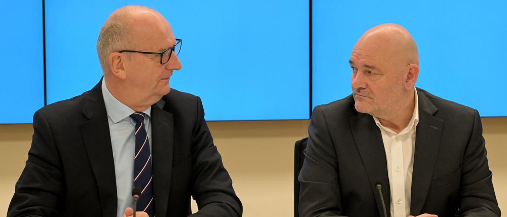 Brandenburgs Ministerpräsident Dietmar Woidke (SPD) und Robert Crumbach, Landesvorsitzenden des BSW Brandenburg.