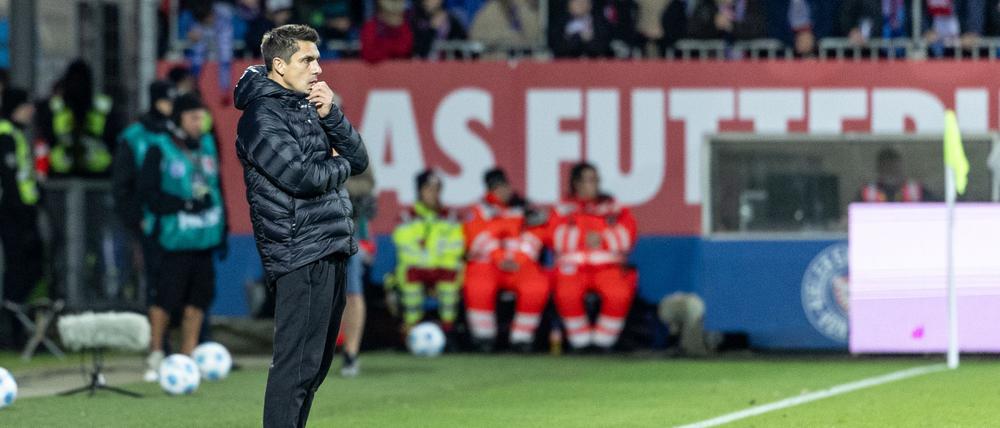 Wenig Zeit zum Handeln vor dem nächsten Spiel: Holstein Kiels Trainer Marcel Rapp.