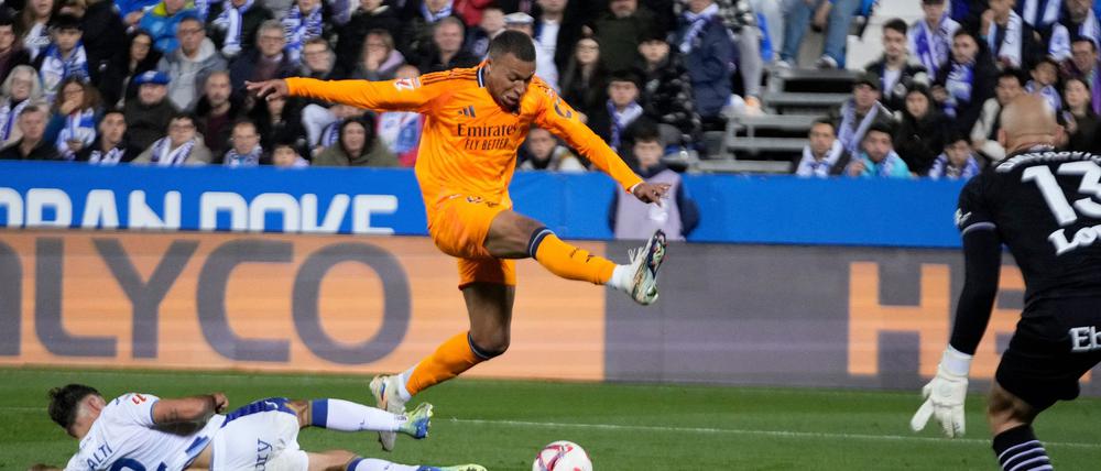 Kylian Mbappé trifft für Real Madrid gegen Leganes.