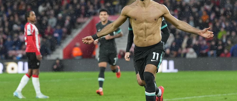 Mann des Spiels: Mohamed Salah traf beim Sieg in Southampton zweimal für Liverpool.
