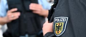  Bundespolizisten bei der Arbeit.