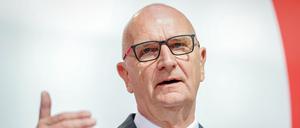 Brandenburgs Ministerpräsident Dietmar Woidke (SPD) sieht noch Hürden bei den Verhandlungen mit dem BSW über eine Koalition. (Archivbild)