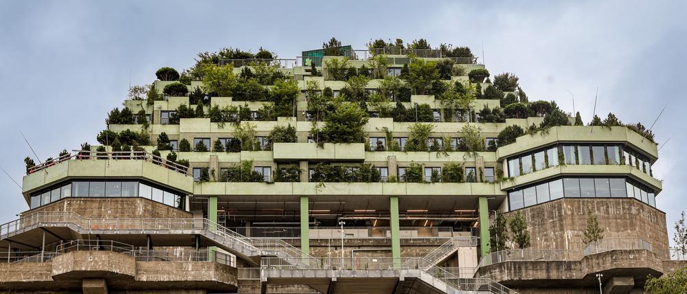 Bunkeranlagen, wie dieser Flakbunker aus dem Zweiten Weltkrieg in Hamburg (St. Pauli), wurden in Friedenszeiten unter anderem zu Kunst- und Kulturstätten umgestaltet.
