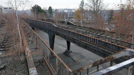 Die maroden Reste der Siemensbahn in Berlin.