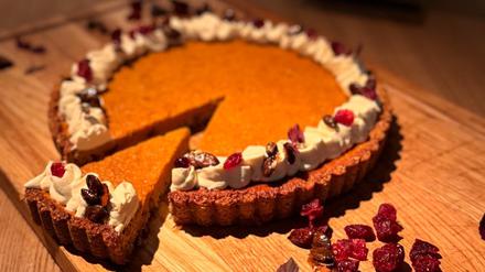 Pumpkin Pie von Denise Szalies, Chef Pâtissière aus dem Hotel Orania in Kreuzberg. 