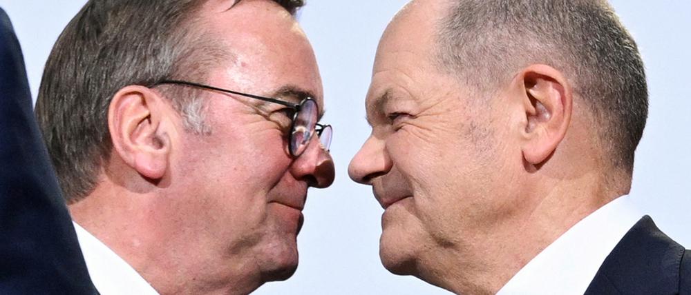 Verteidigungsminister Boris Pistorius and Kanzler Olaf Scholz (beide SPD).