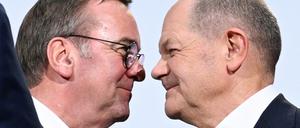 Verteidigungsminister Boris Pistorius and Kanzler Olaf Scholz (beide SPD).