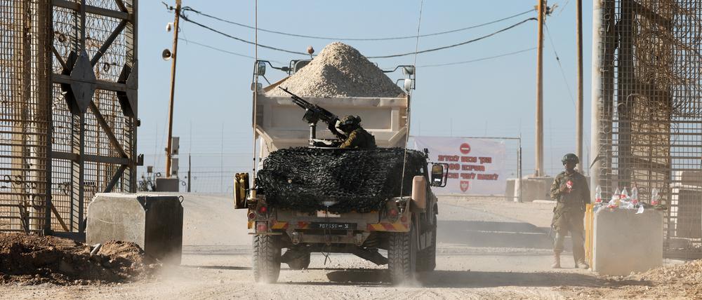 Israelischer Militärtransport im Gazastreifen