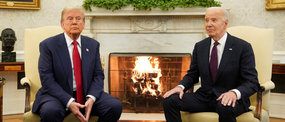 U.S. Präsident Joe Biden mit dem neu gewählten Donald Trump im Oval Office des Weißen Hauses in Washington.