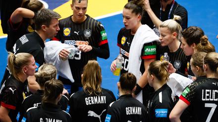 Die deutschen Handballerinnen wollen bei der EM begeistern.