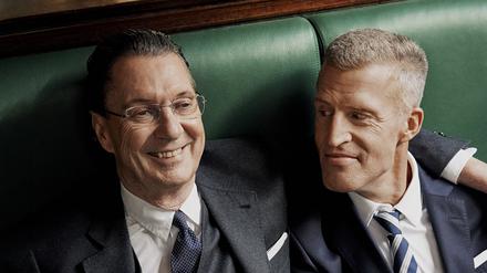 Martin Suter, links, und Benjamin von Stuckrad-Barre, rechts